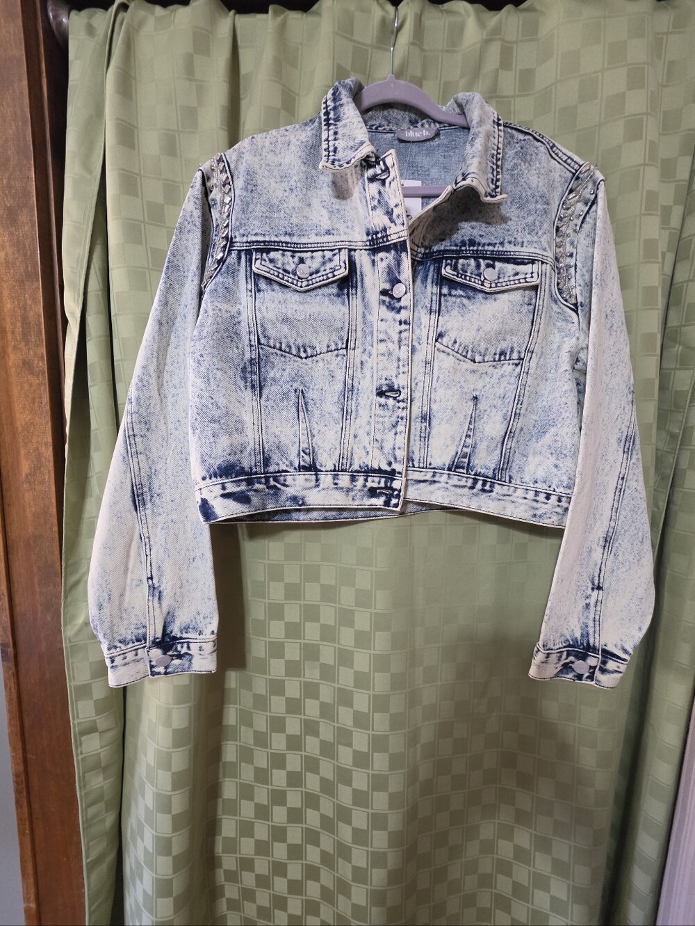 Acid Wash Cropped Denim Jacket - Light Blue/Black Wash